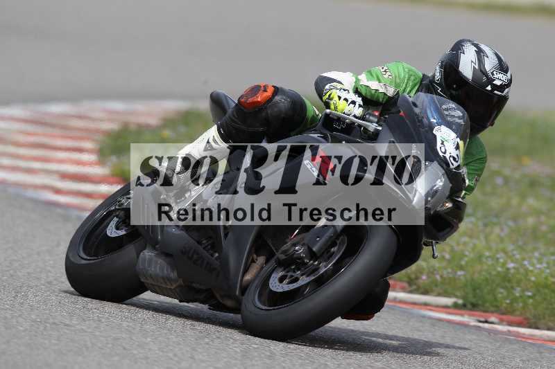 /Archiv-2023/06 10.04.2023 Moto Club Anneau du Rhin/Vert-Medium/82